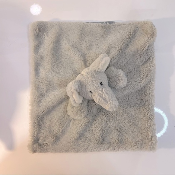 𝅺GRAY plush elephant lovey blanket - Picture 1 of 9
